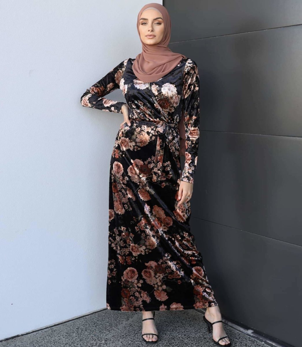 Velvet Bouquet Floral.Dress š¤©
6 to... - Divinity Collection